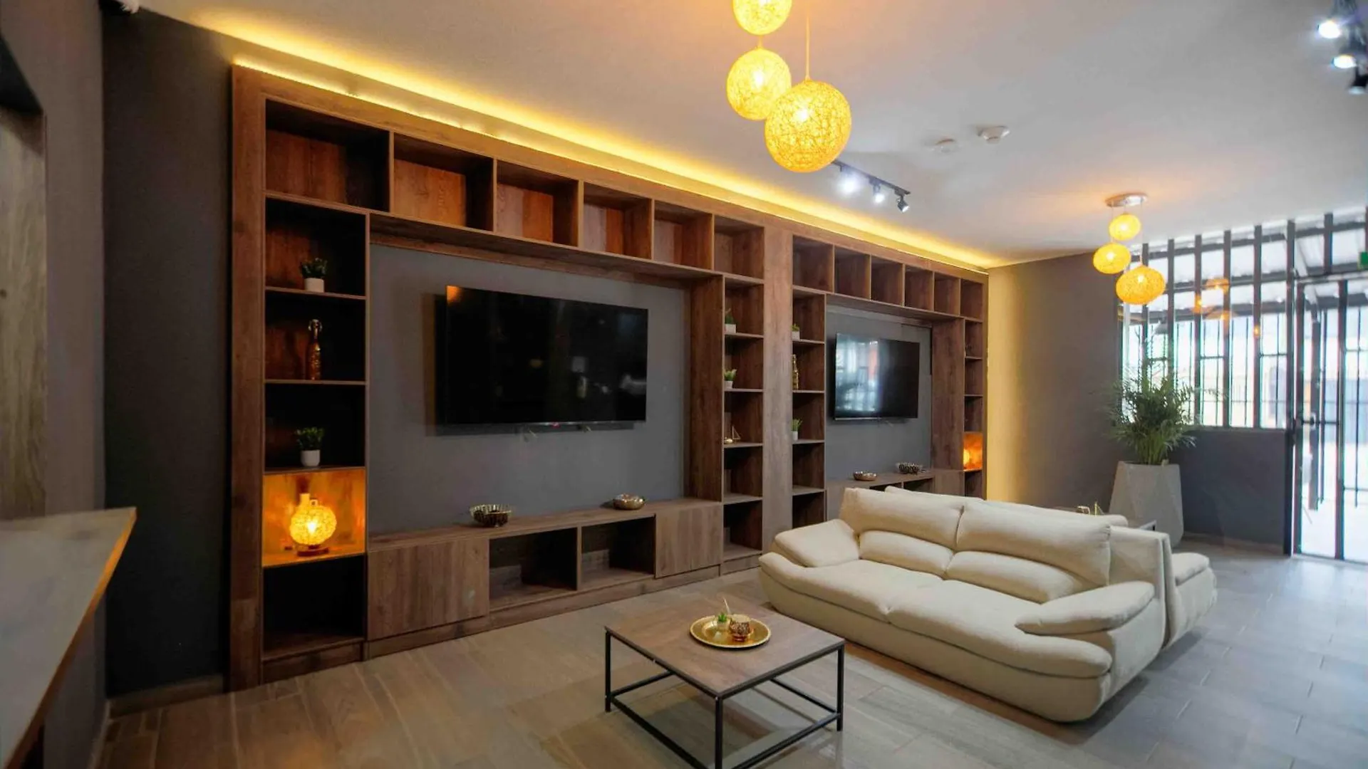 Xliving Host And Rooms ボゴタ